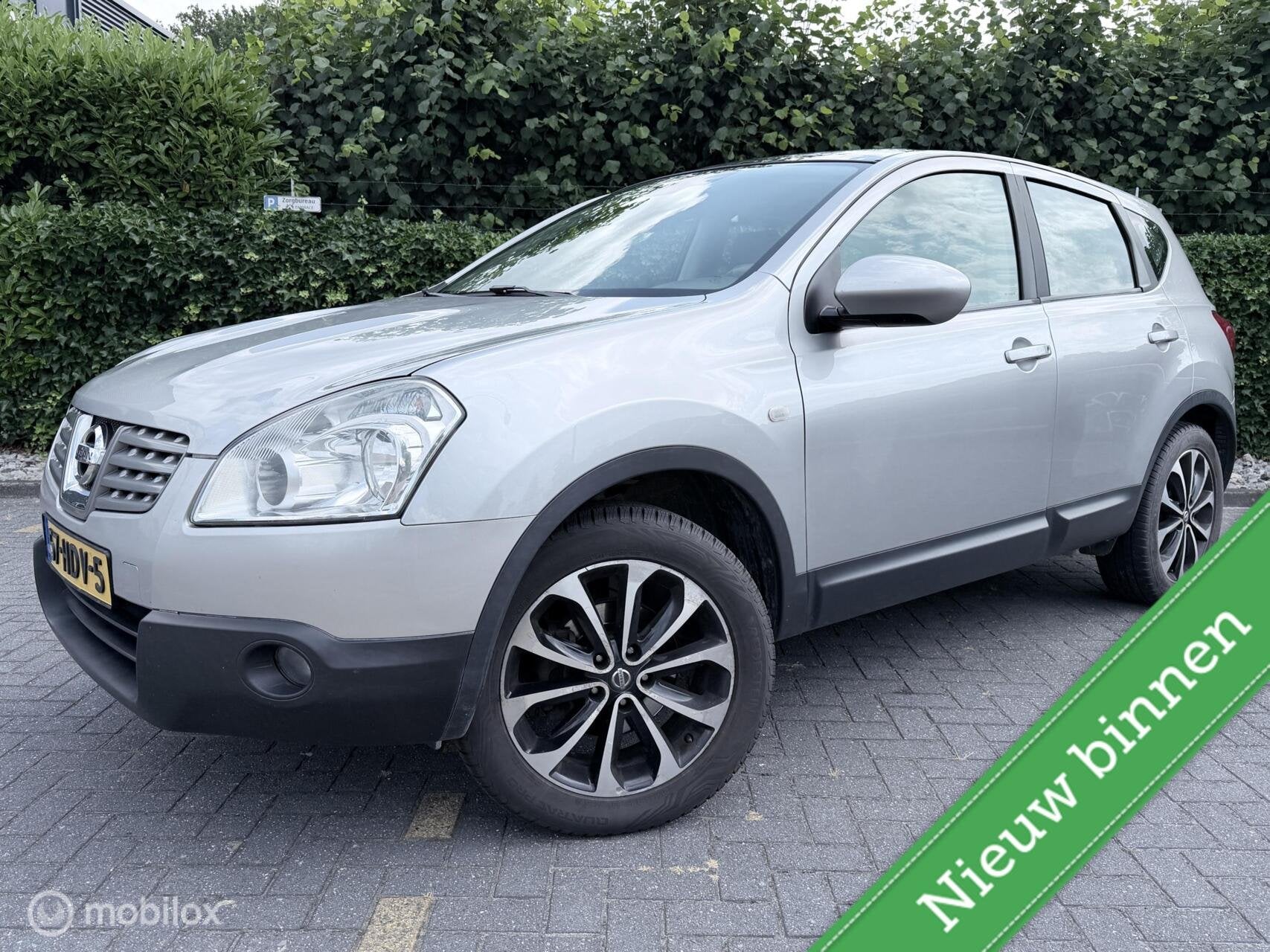 Nissan Qashqai 2.0 Tekna PANO / NAVI / CLIMA / CRUISE / TREK, Auto's, Voorwielaandrijving, Gebruikt, 4 cilinders, Handgeschakeld