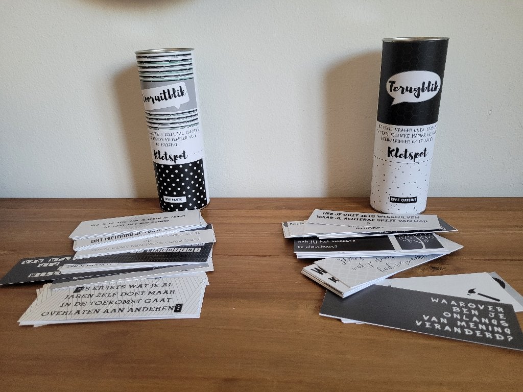 Vooruitblik & Terugblik Terug in de tijd of vooruit kijken……, Hobby en Vrije tijd, Gezelschapsspellen | Bordspellen, Zo goed als nieuw