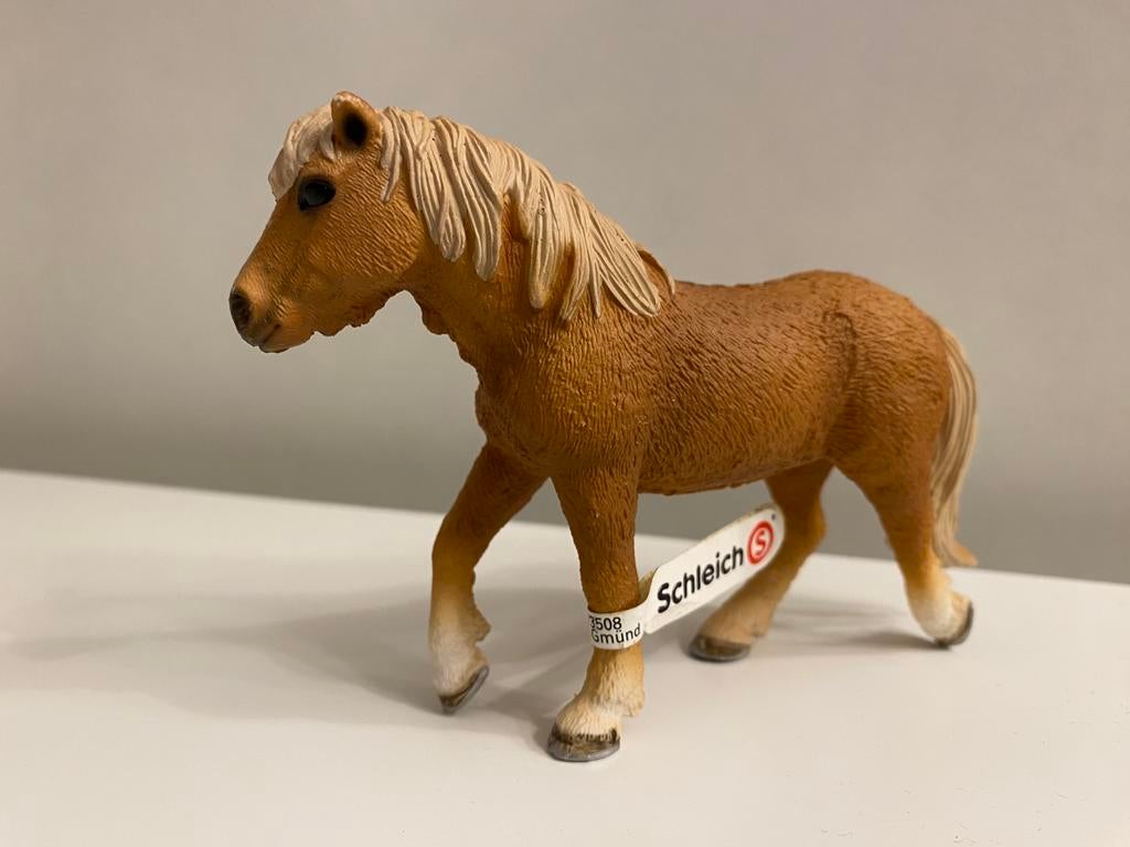 Schleich ijslander pony met Vaan ~ 13708, Ophalen of Verzenden, Zo goed als nieuw, Paard, Beeldje of Figuurtje