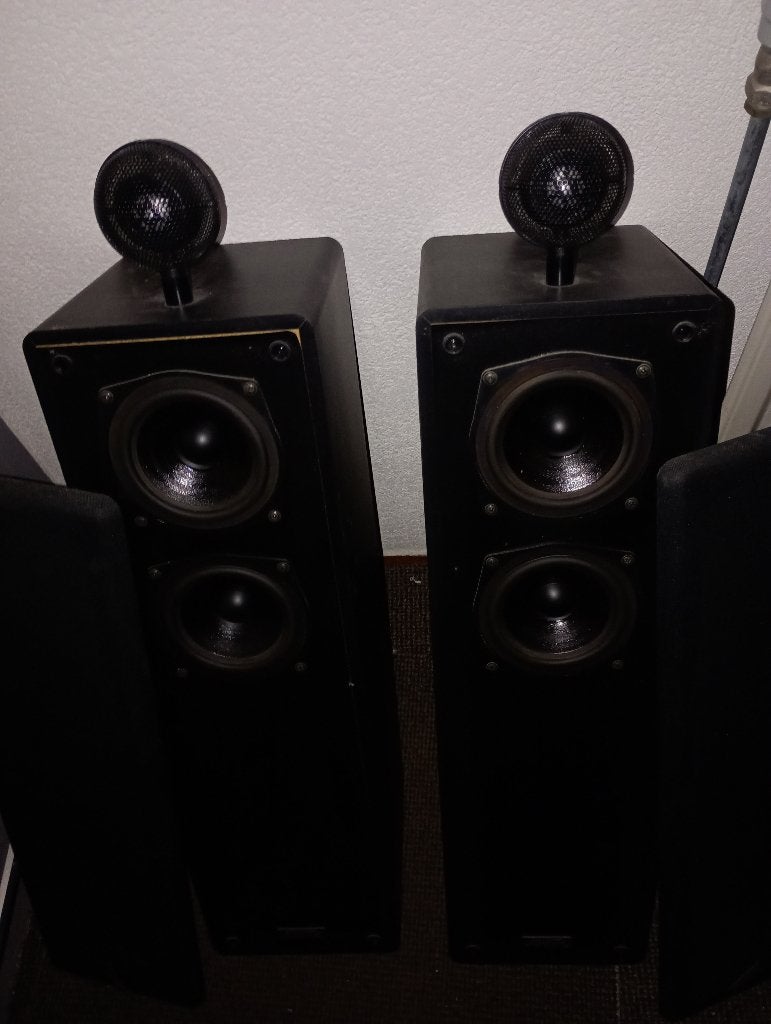 Aangeboden : Magnat magnasphere lambda 5 netjes, goedwerkend, Ophalen, Stereo speakers, Gebruikt, Magnat