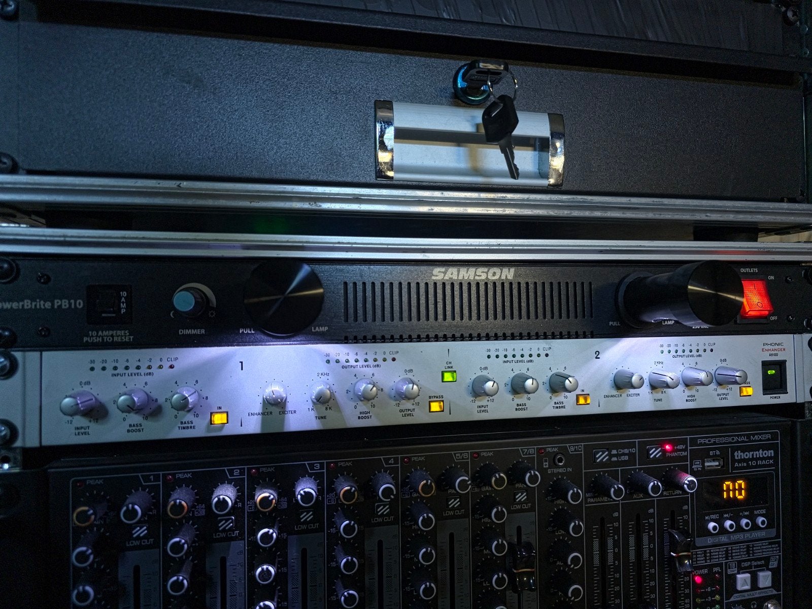 Phonic Enhancer A6100, Ophalen of Verzenden