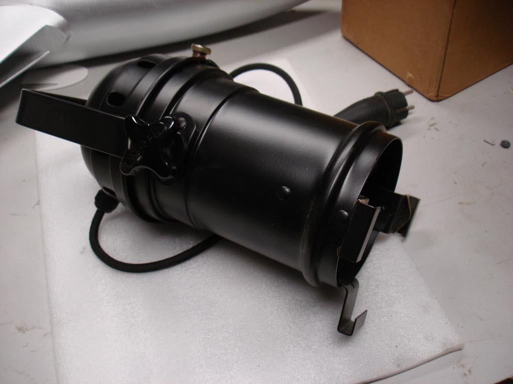 PAR discolamp toneelspot E27 fitting 220V mancave, Ophalen of Verzenden, Nieuw, Licht
