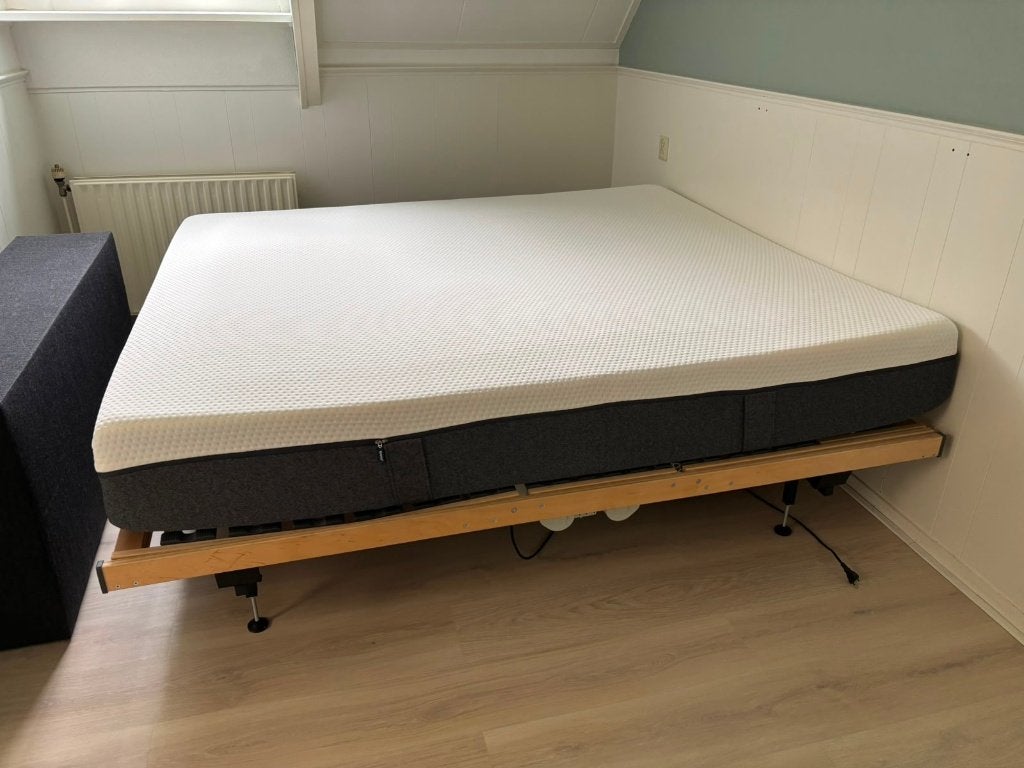 Elektrisch verstelbaar tweepersoonsbed 2x 90x200 Emma matras, Ophalen, 90 cm, Tweepersoons, 200 cm
