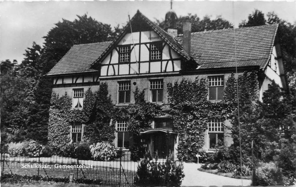 381-001-007 Schalkhaar Gemeentehuis, Verzamelen, Verzenden, Voor 1920, Overijssel