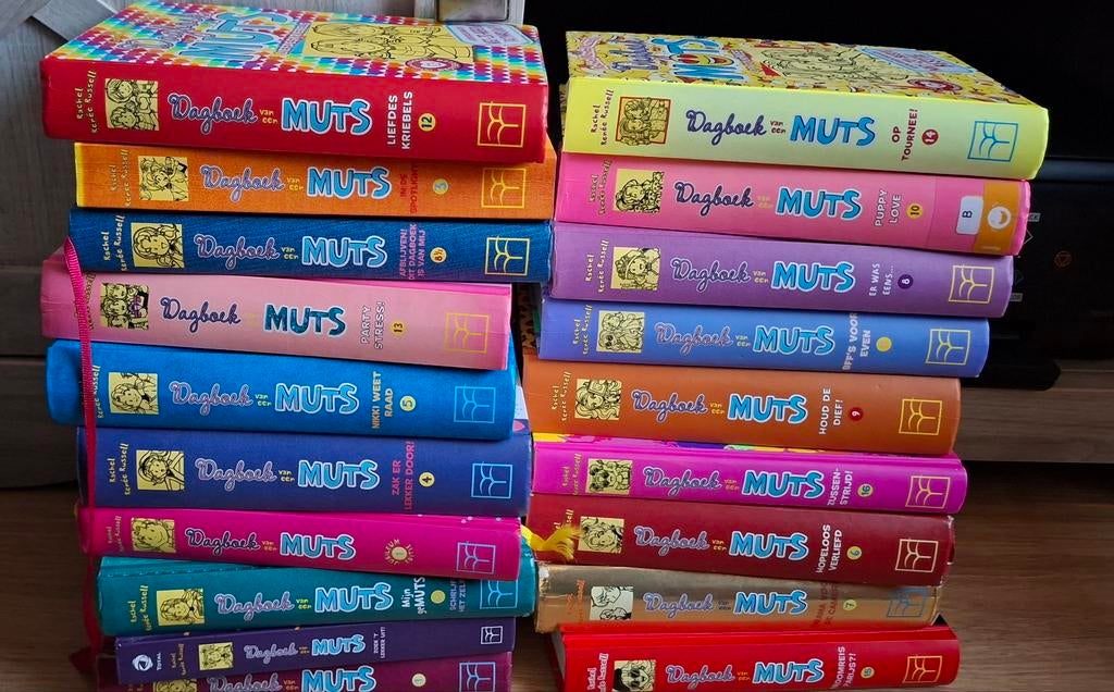 Complete serie dagboek van een muts, Verzenden, Zo goed als nieuw