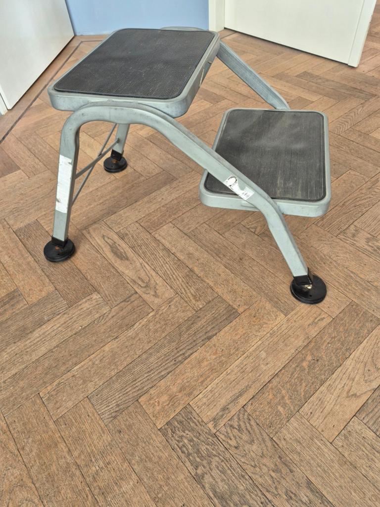 Stevige metalen caravan/camper opstap, Caravans en Kamperen, Caravan accessoires, Ophalen, Gebruikt