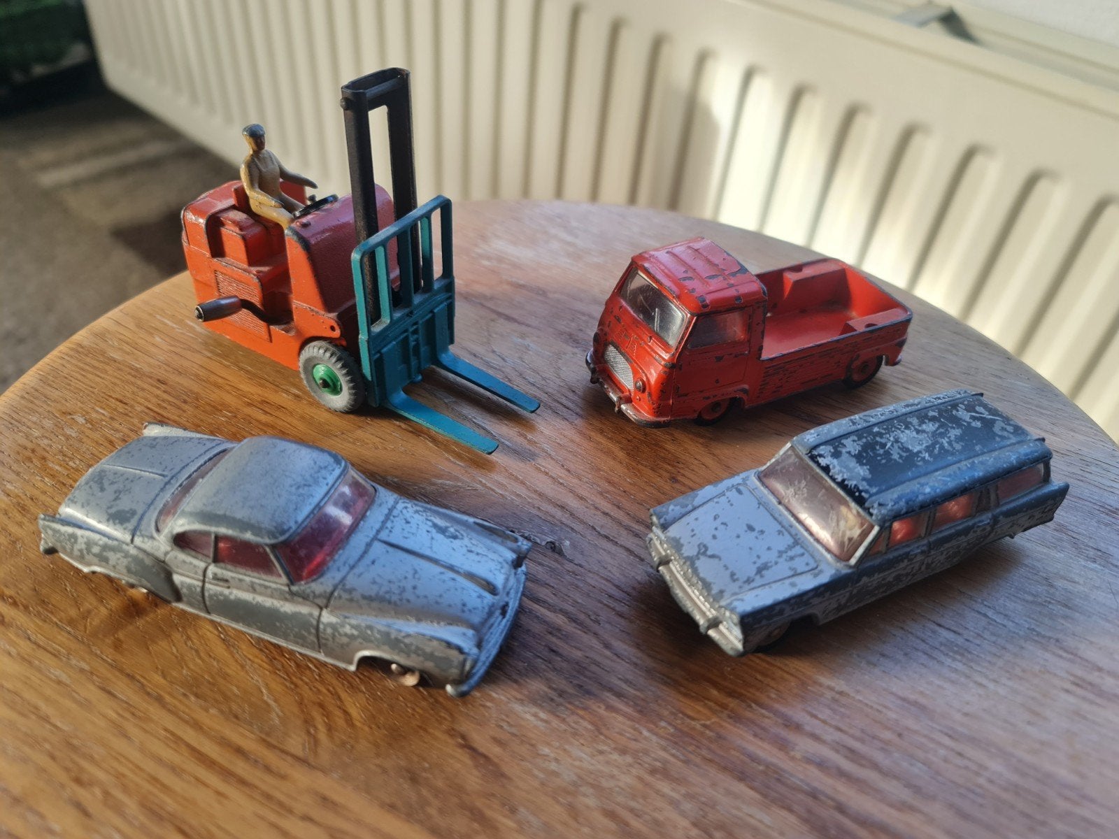 Setje Dinky Toys voor opknappen/restauratie., Ophalen of Verzenden, Gebruikt, Auto