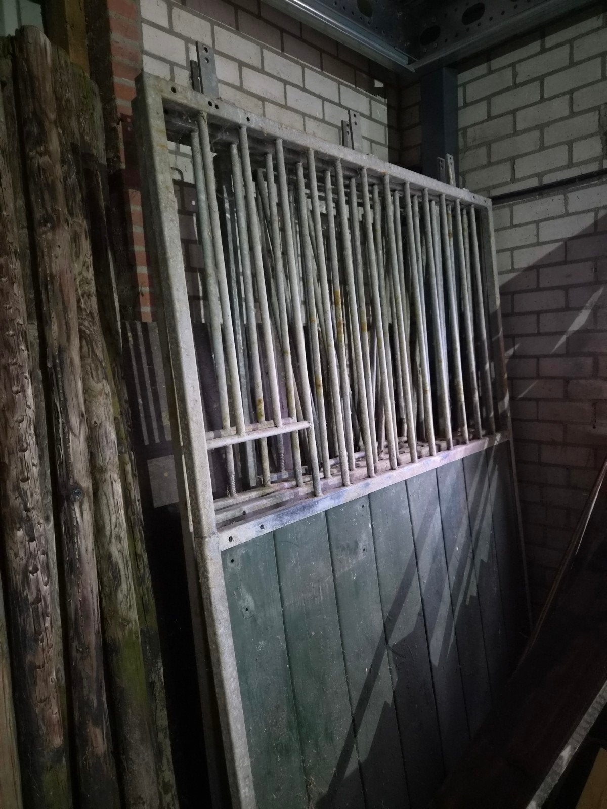 Stalwanden en staldeuren, 2 of 3 paarden of pony's