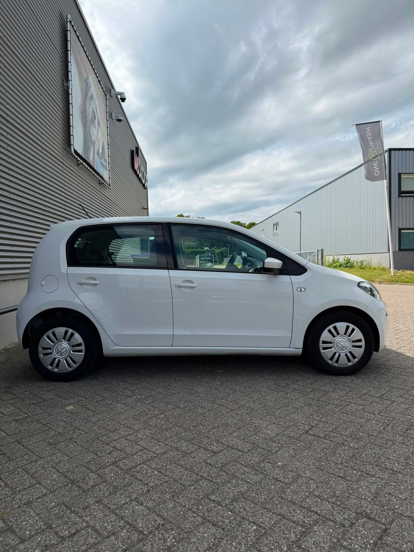 Volkswagen Up! / Apk / Nieuwe koppeling / 5Deurs / Navigatie, Auto's, Voorwielaandrijving, Gebruikt, Up!, 840 kg