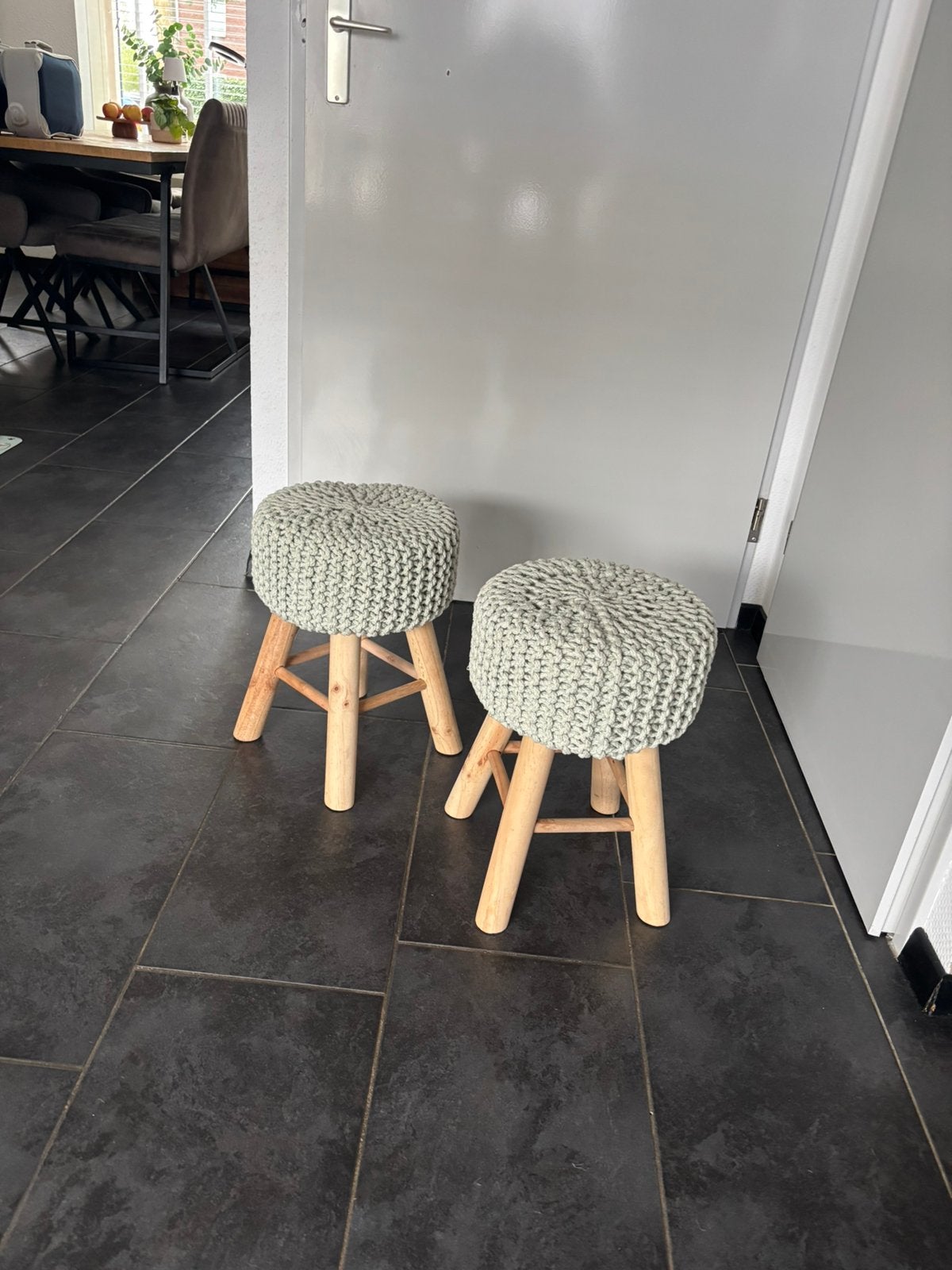 krukjes 2 stuks 15 euro z.g.a.n., Ophalen, Zo goed als nieuw, Hout