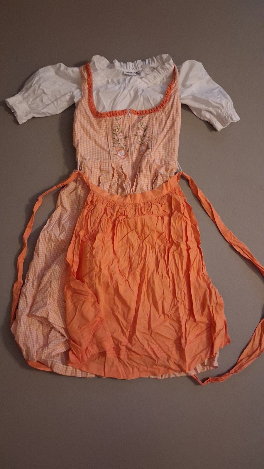 dirndl oktoberfest jurk, Overige thema's, Kleding, Gedragen, Ophalen
