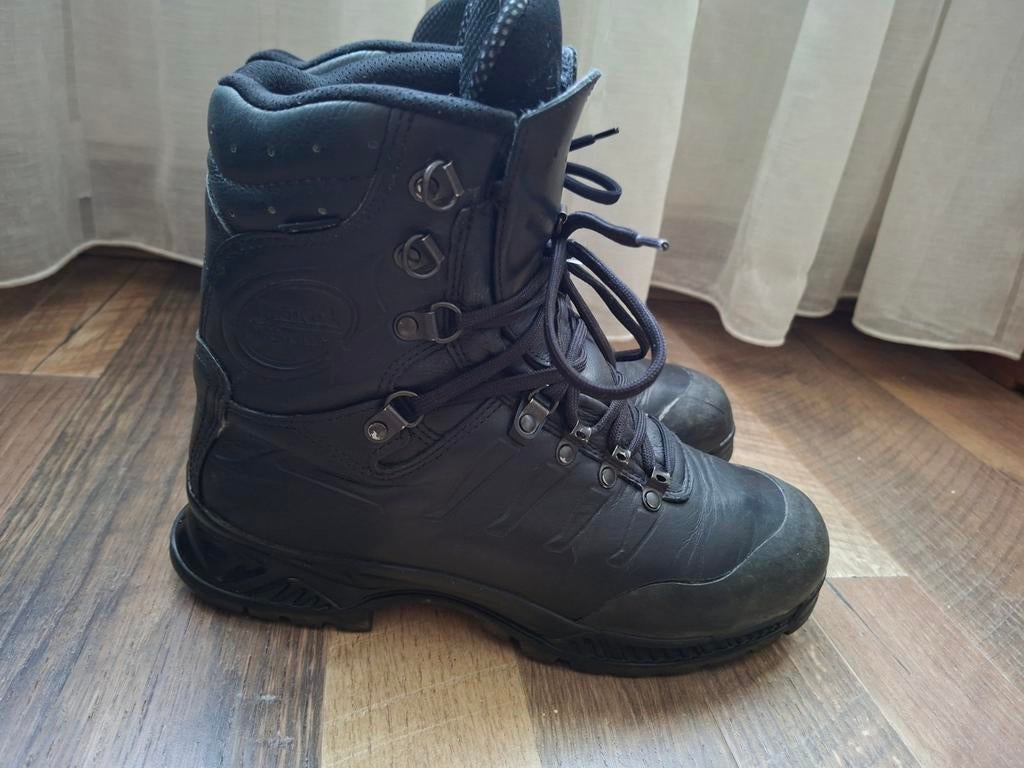 Meindl Maat 43, Zwart, Ophalen of Verzenden, Zo goed als nieuw, Wandelschoenen of Bergschoenen