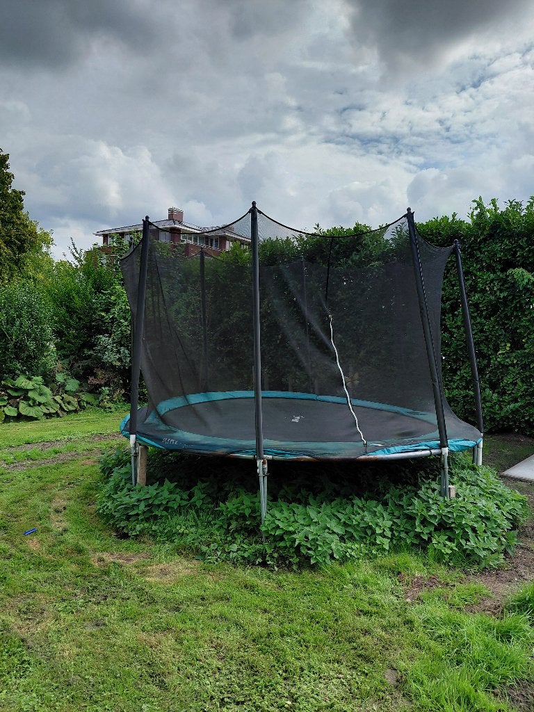 Trampoline met net, Ophalen, Gebruikt