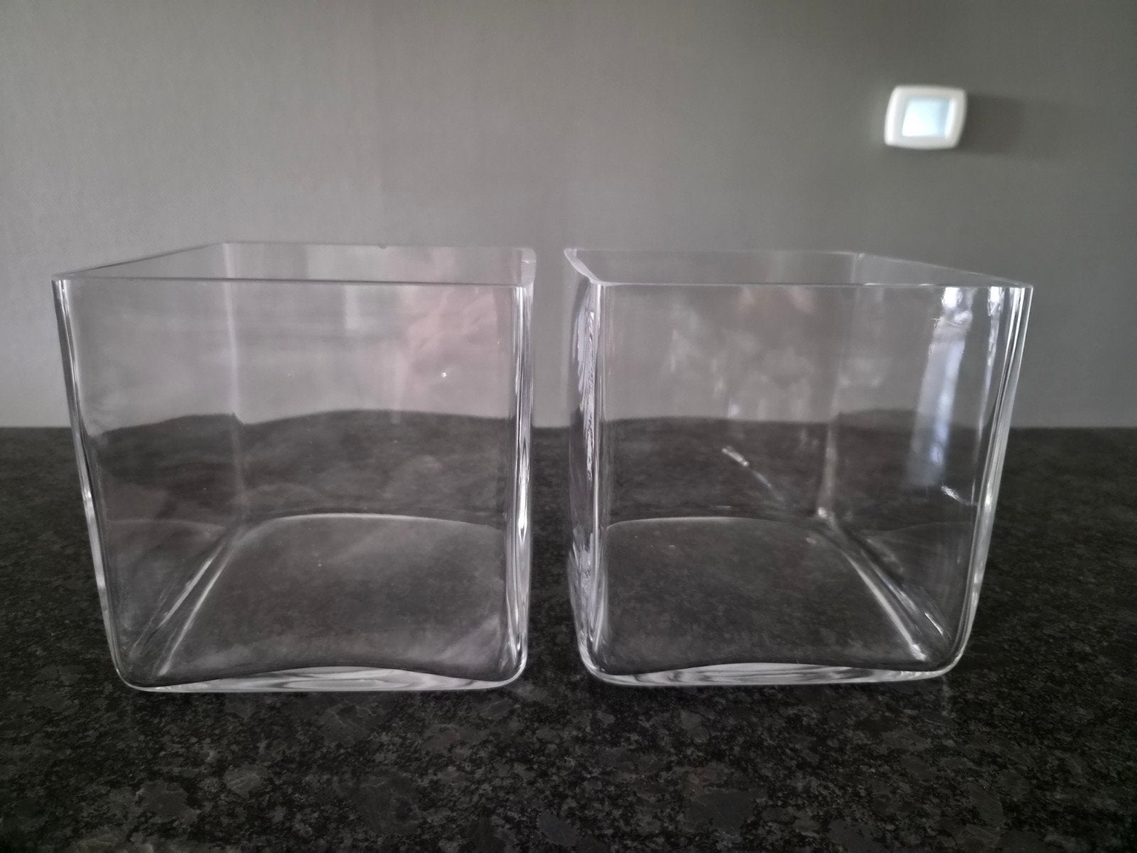Set van 2 vierkante glazen vazen/potten, Huis en Inrichting, Ophalen, Gebruikt, Transparant, Glas