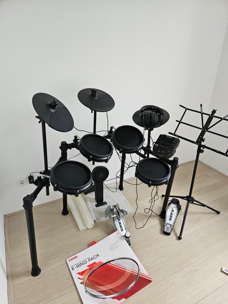 Alesis nitro elektrisch drumstel, Ophalen, Zo goed als nieuw, Overige merken, Elektronisch