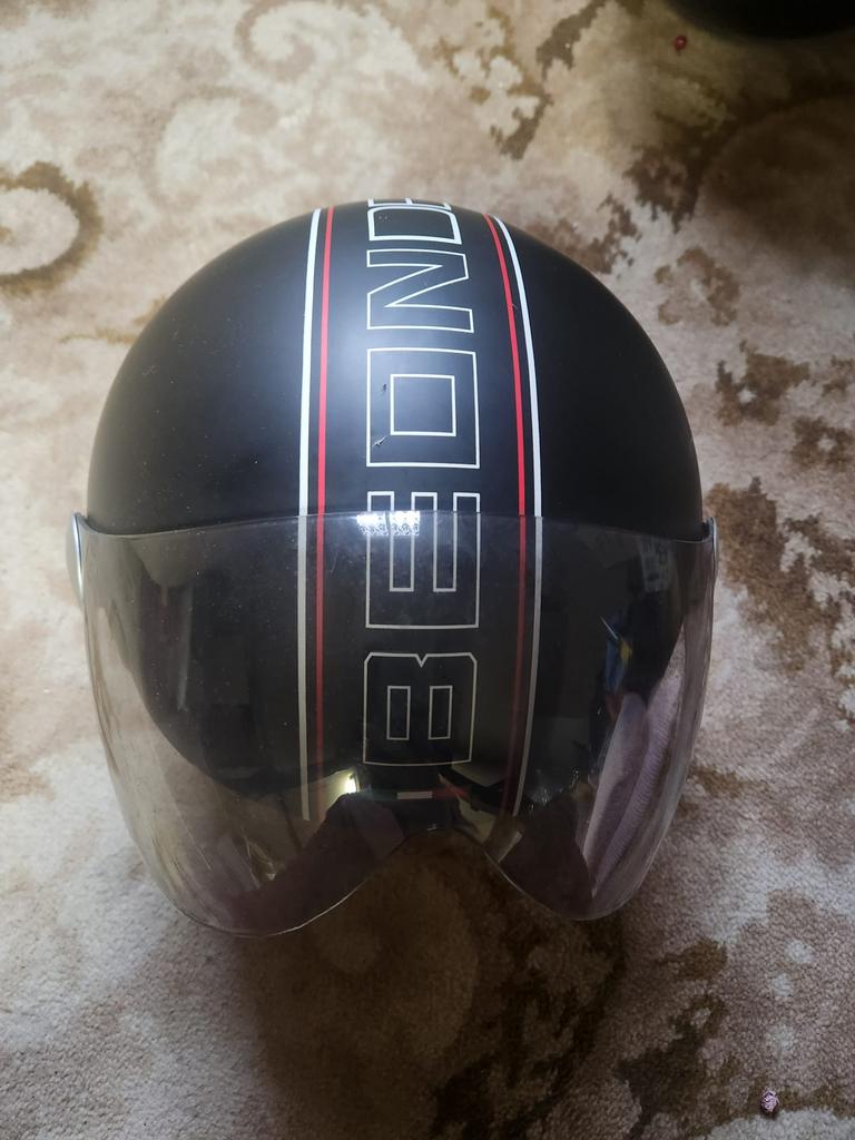 Scooterhelmen maat XS of S, Fietsen en Brommers, Brommerhelmen, Ophalen, Gebruikt