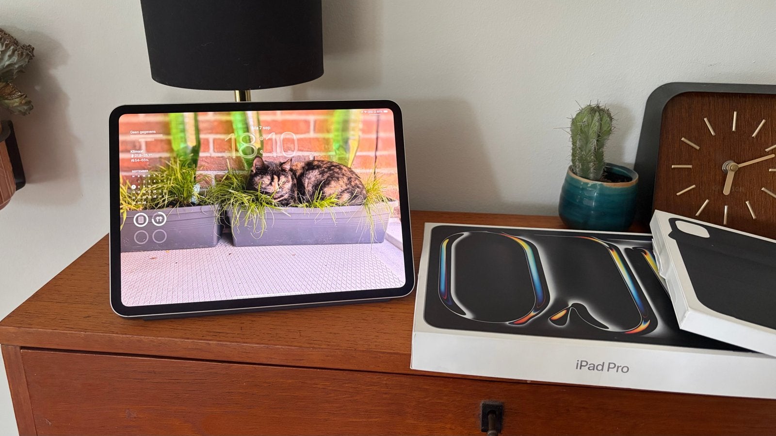 Apple iPad Pro 11-inch (M5) Wi-Fi 256GB + Smart Folio, Computers en Software, 11 inch, Ophalen of Verzenden, Zo goed als nieuw