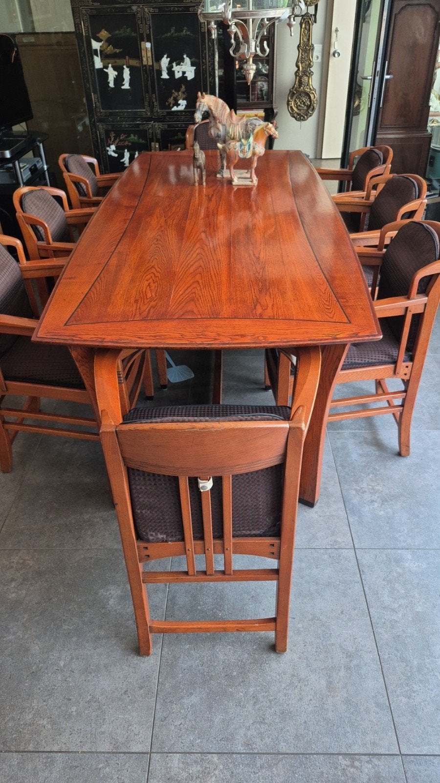 Schuitema eettafel met 8 stoelen, Ophalen