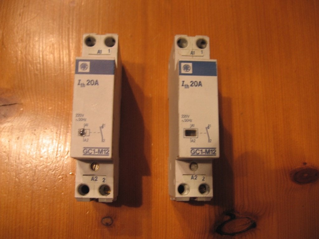 Telemecanique relais GC1-M12, GC2-M12, GC2-M22 en GC1-M62., Hobby en Vrije tijd, Ophalen of Verzenden, Gebruikt