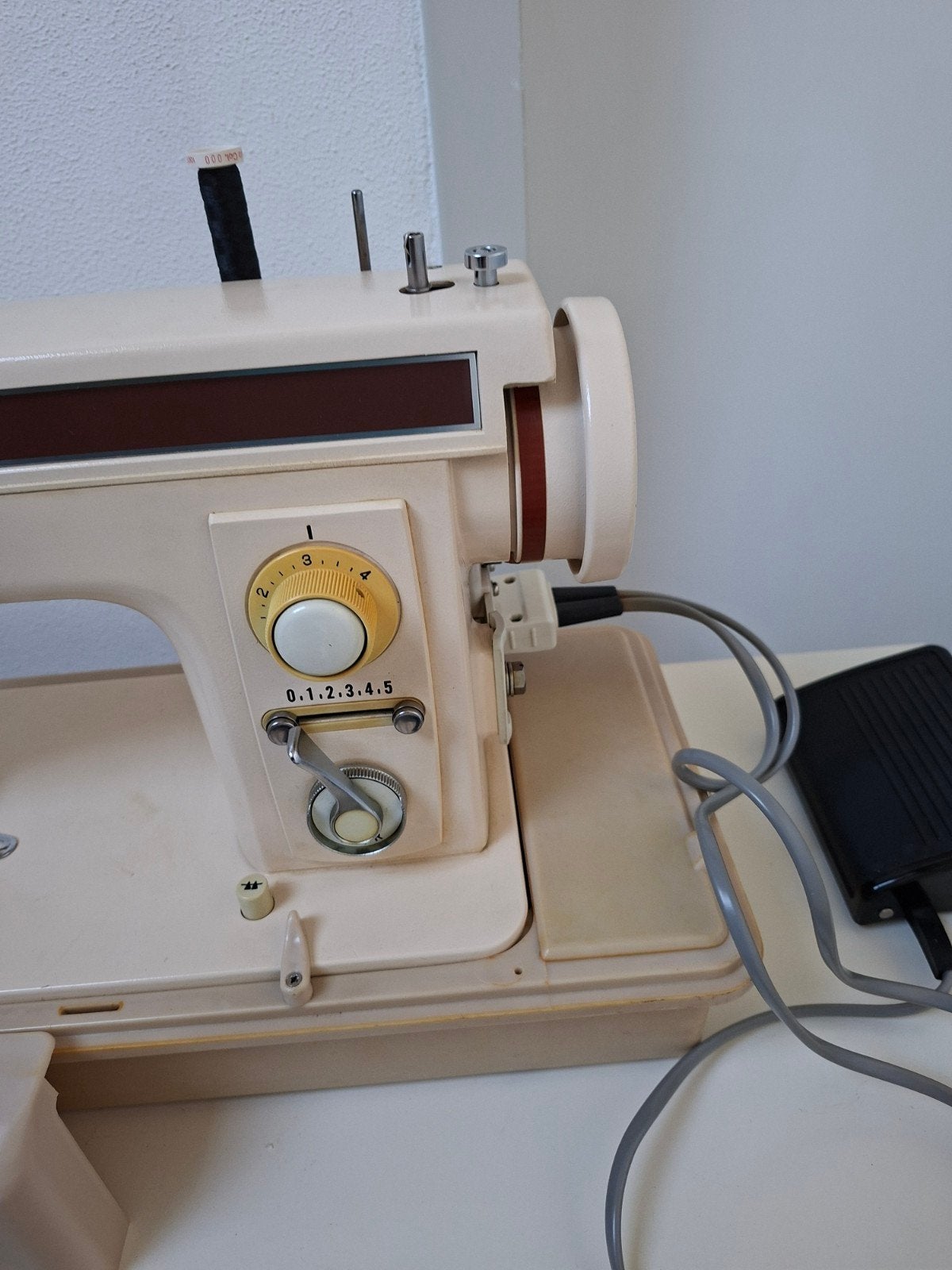 Degelijke naaimachine van VENDOMATIC, Ophalen, Gebruikt, Naaimachine, Overige merken