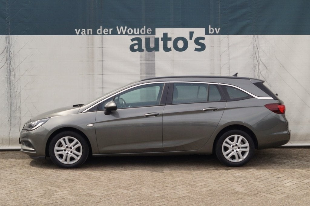 Opel Astra Sports Tourer 1.6 CDTI Business+ -NAVI-PDC-, Voorwielaandrijving, Dealer onderhouden, Gebruikt, Euro 6