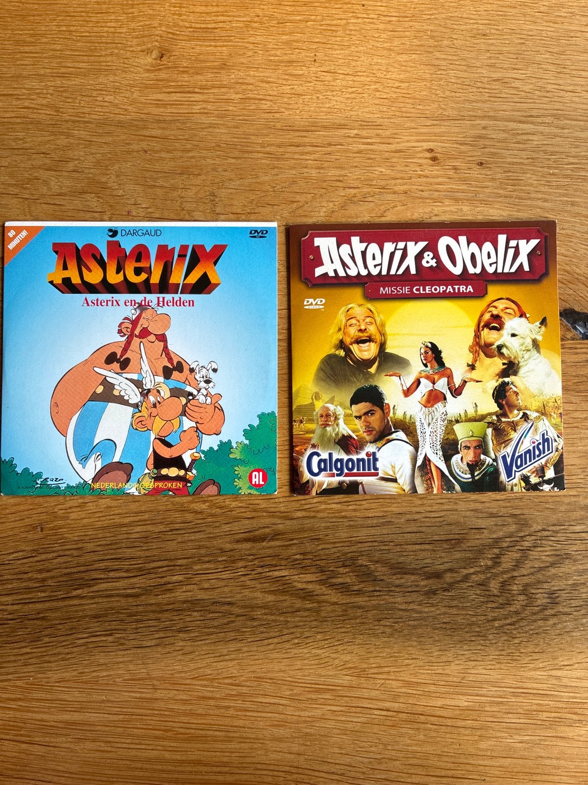 Asterix en Obelix DVD's: Asterix en de Helden & Missie Cleop, Europees, Gebruikt, Animatie, Alle leeftijden
