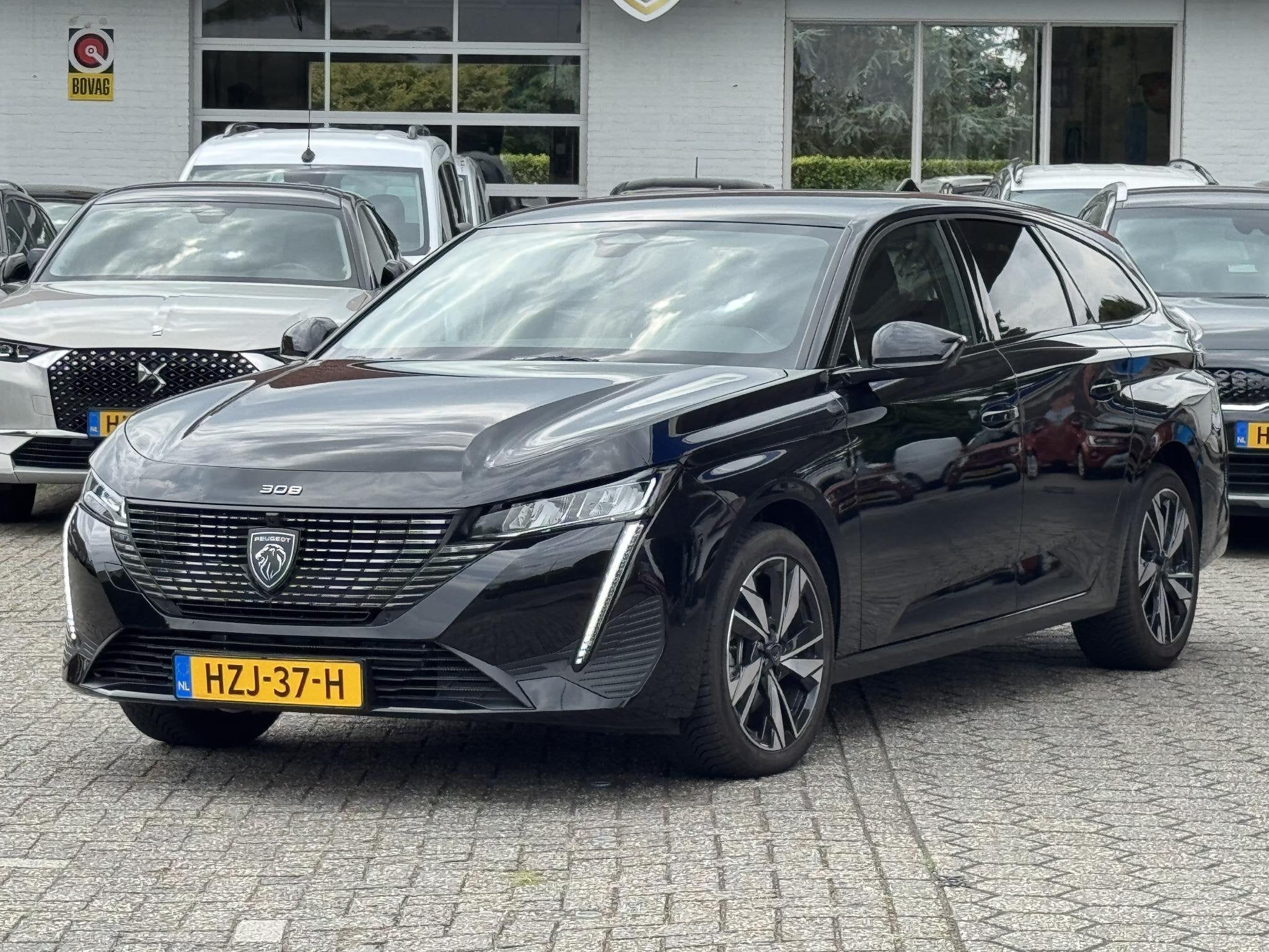 Peugeot 308 SW 1.2 Hybrid 136 e-DCS6 GT NAVI | 360" CAMERA |, Gebruikt, Euro 6, 1199 cc, Alcantara
