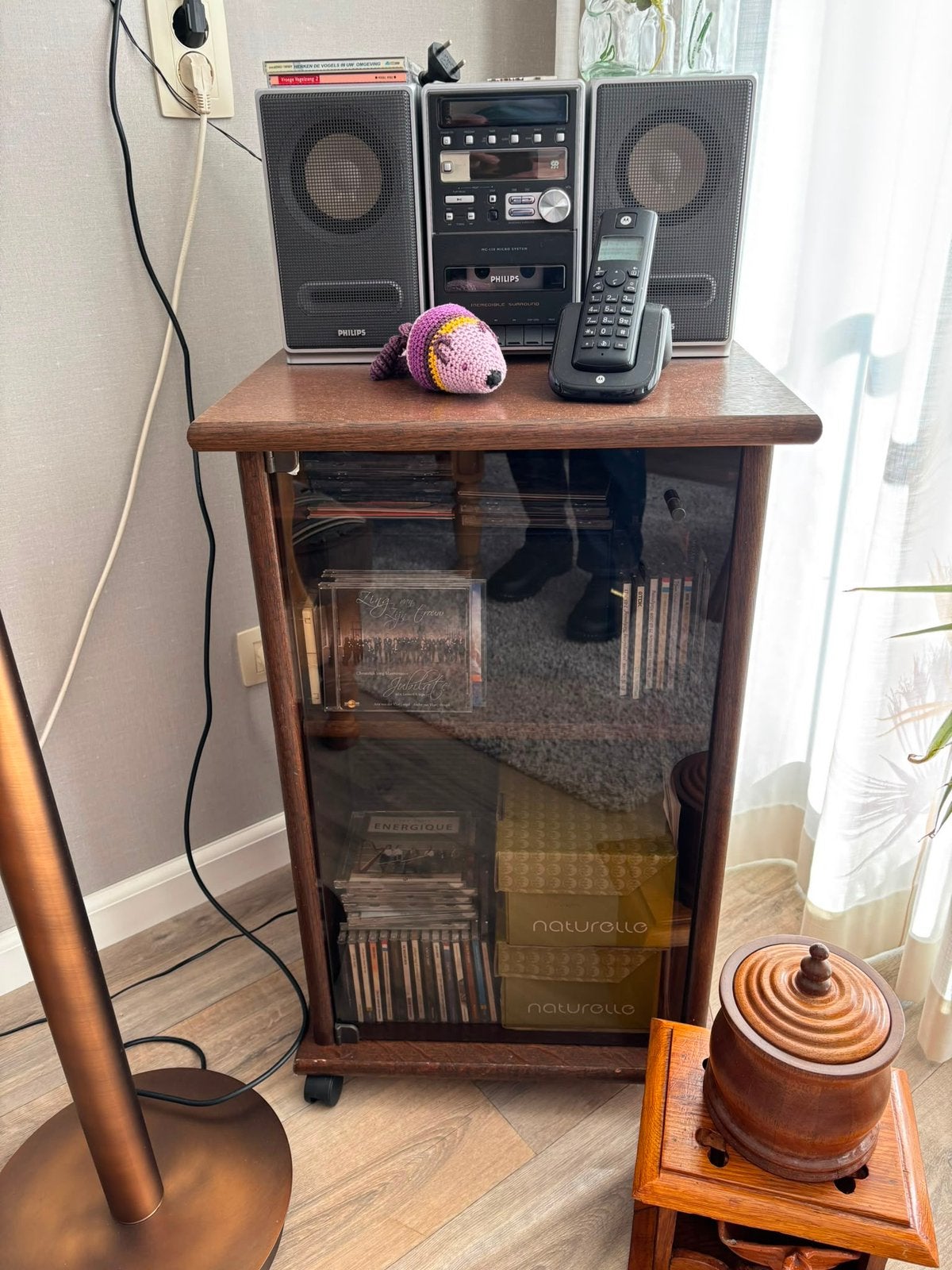 Vitrine kastje donker eiken, Ophalen, Eikenhout, 50 tot 100 cm, Minder dan 100 cm