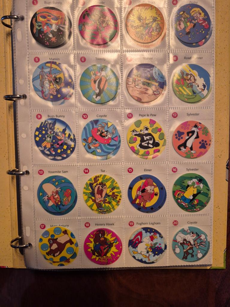 Verzamelmap met flippo's, Verzamelen, Flippo's, Ophalen of Verzenden, Looney Tunes, Map, Album of Poster, Met verzamelmap(pen)