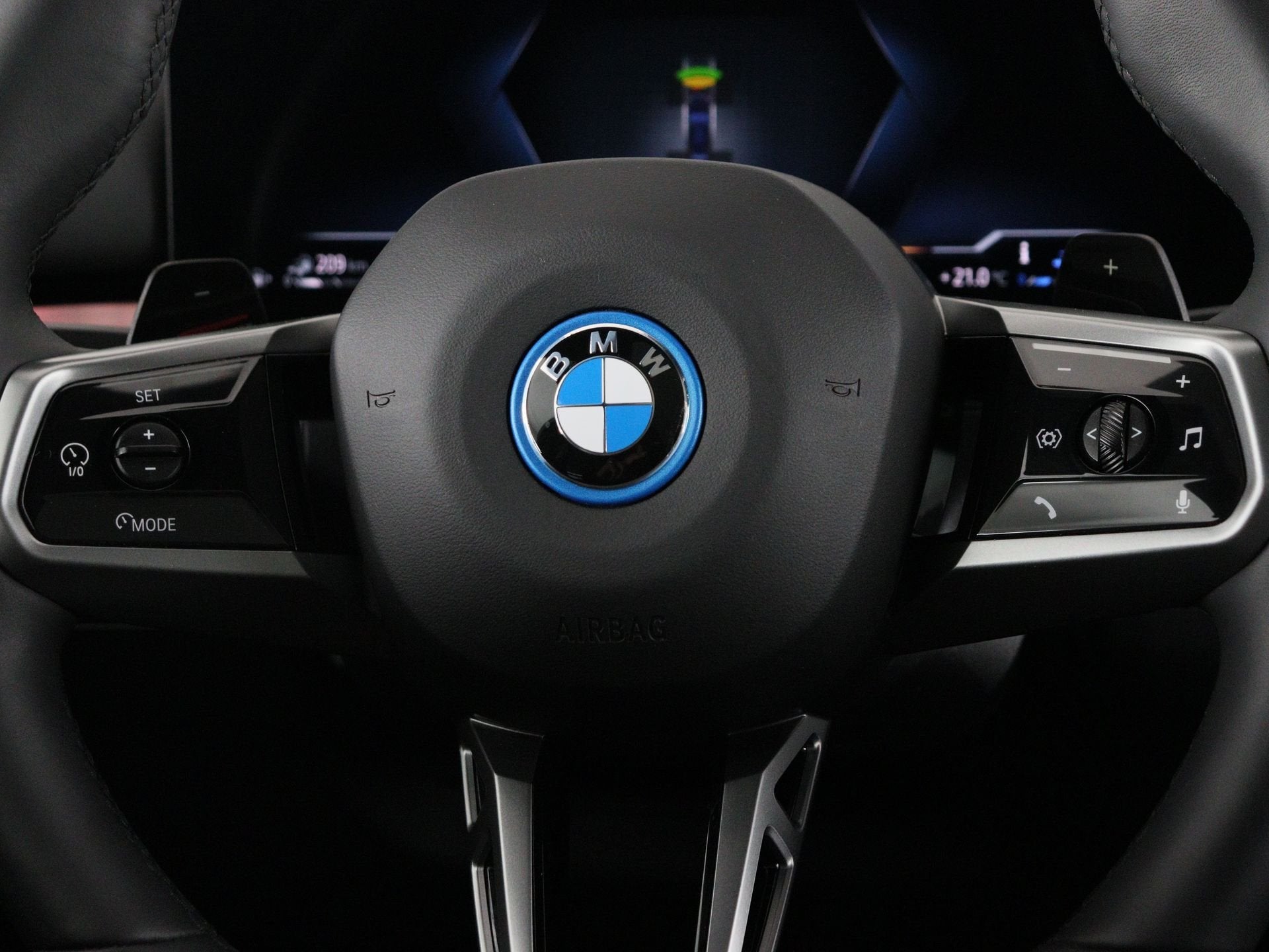 BMW 5 Serie Touring 550e xDrive (bj 2026, automaat), Auto's, Automaat, Dealer onderhouden, Gebruikt, Met garantie (alle)