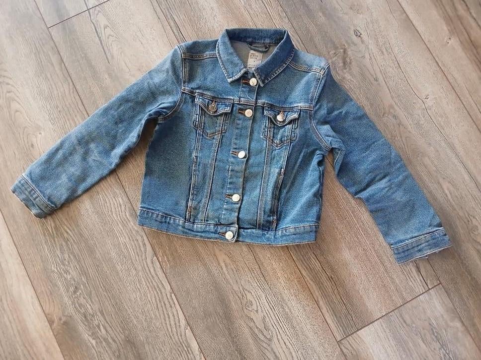 Spijkerjack/spijkerjas/jas 134, Kinderen en Baby's, Kinderkleding | Maat 134, Ophalen of Verzenden, Gebruikt, Meisje, Jas