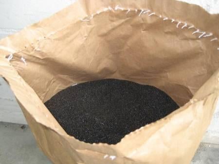 straalgrit voor eenmalig gebruik zak 25 kilo 9,10 euro nieuw, Auto diversen, Autogereedschap, Nieuw, Ophalen of Verzenden