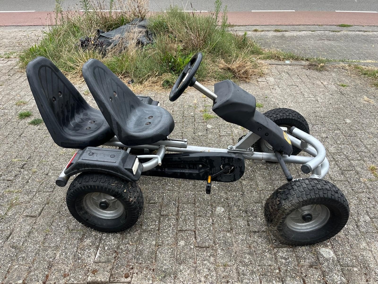 Mooie Mammoet 2-zits skelter - Nu voor slechts 75 euro!, Kinderen en Baby's, Speelgoed | Buiten | Skelters, Ophalen of Verzenden