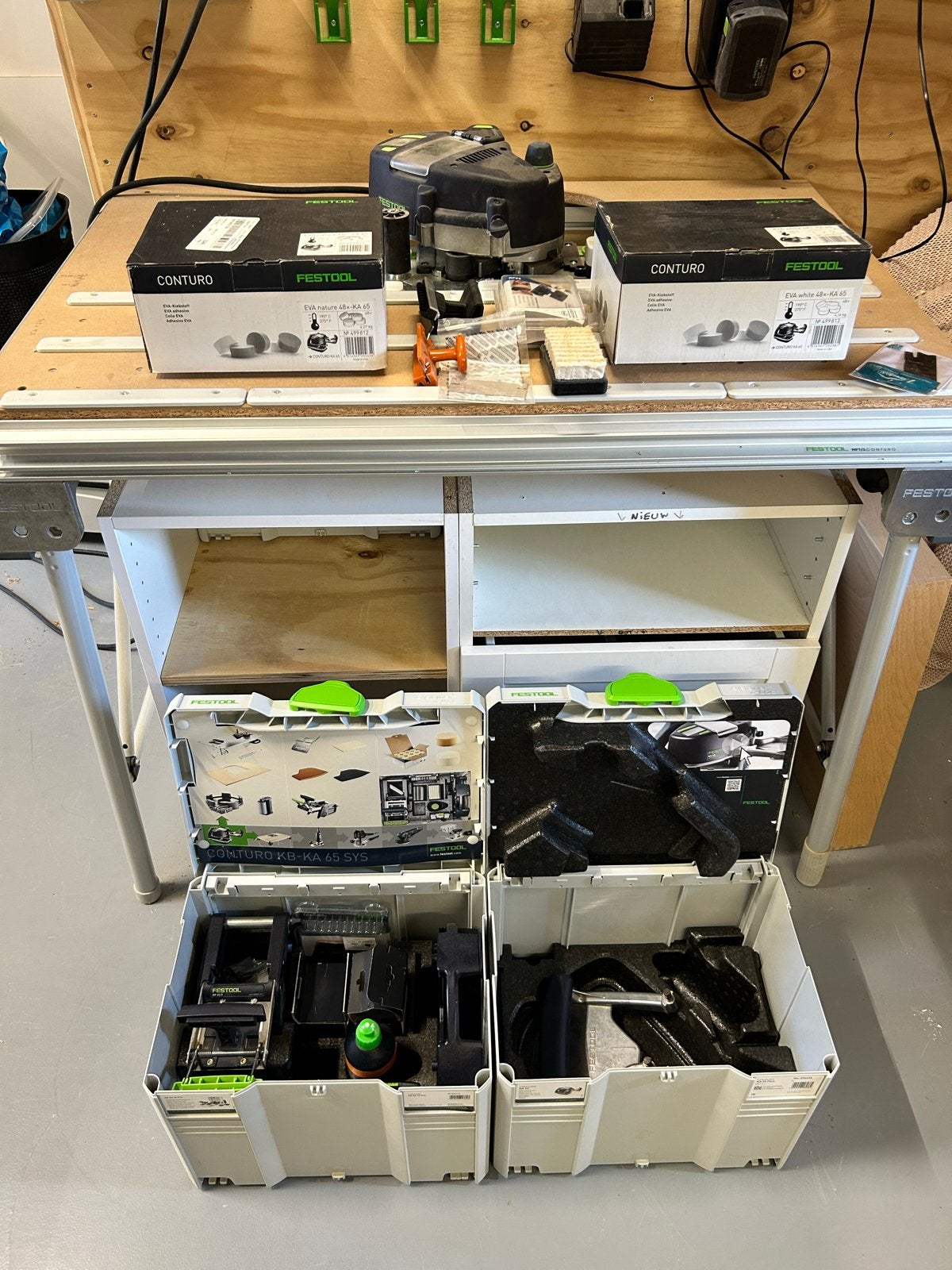 Festool Conturo KA 65 set + mft tafel en 2 volle dozen lijm, Ophalen, Zo goed als nieuw
