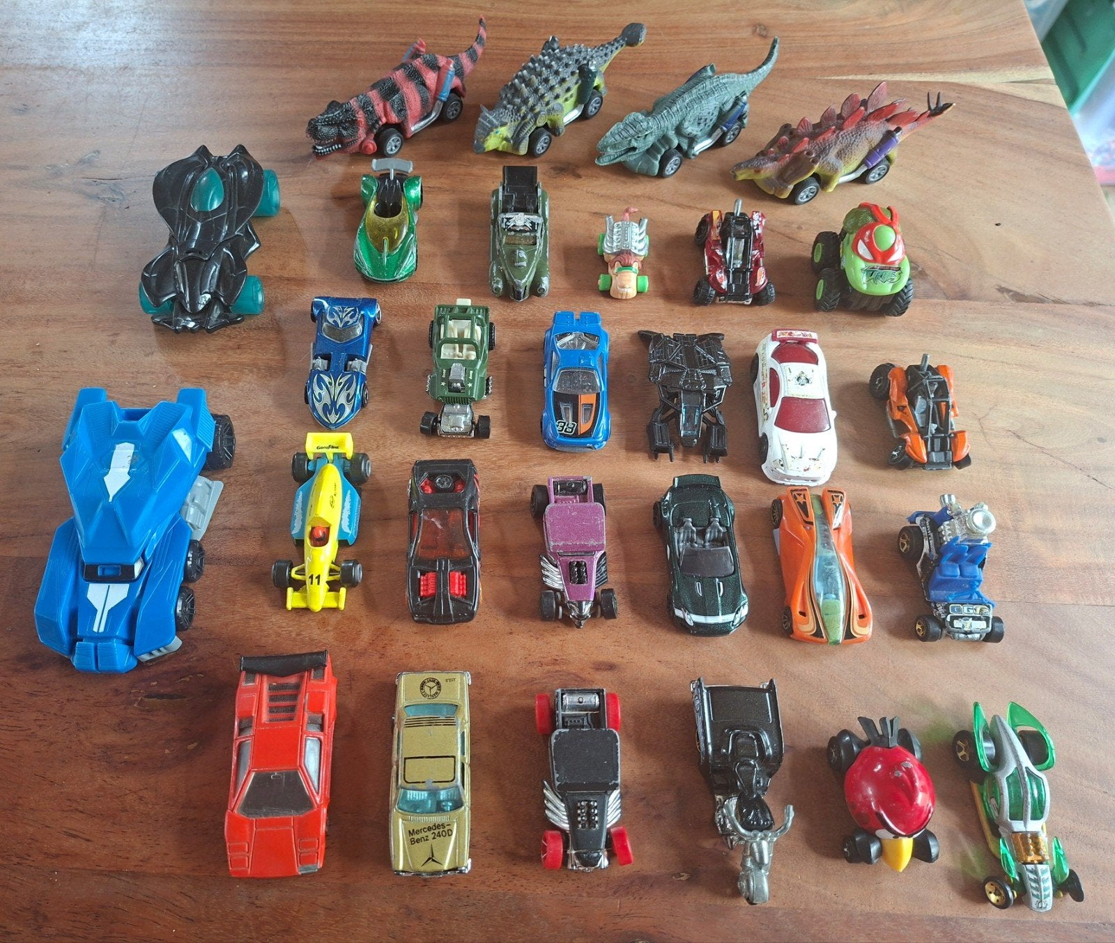 29 autootjes grotendeels hotwheels em metaal, Kinderen en Baby's, Speelgoed | Speelgoedvoertuigen, Ophalen of Verzenden, Gebruikt