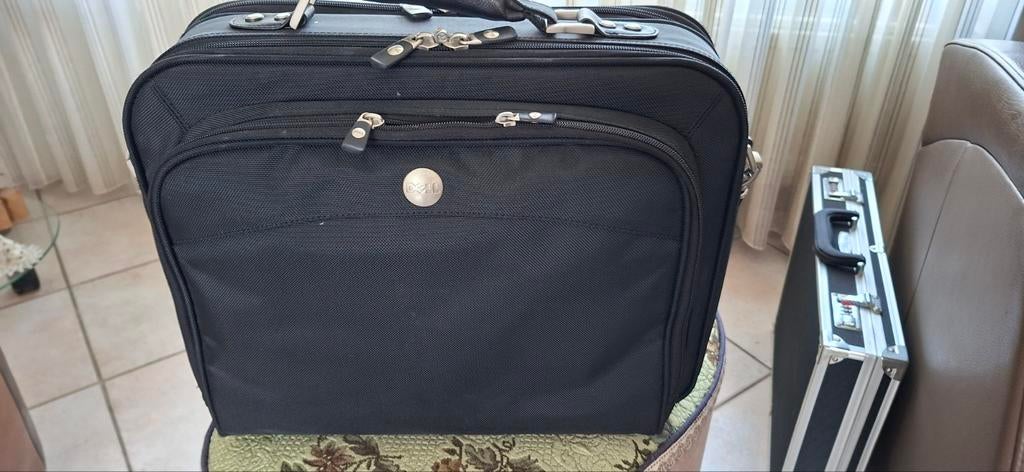 Dell Laptop Tas nooit gebruikt, Ophalen of Verzenden, 17 inch of meer, Zo goed als nieuw