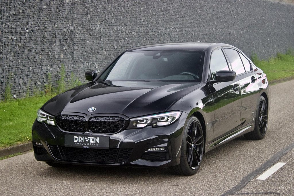 BMW 330i M Sport | Live Cockpit - Keyless - 360 Camera - HK, Auto's, BMW, Bedrijf, Te koop, 3-Serie, 360° camera, ABS, Achteruitrijcamera