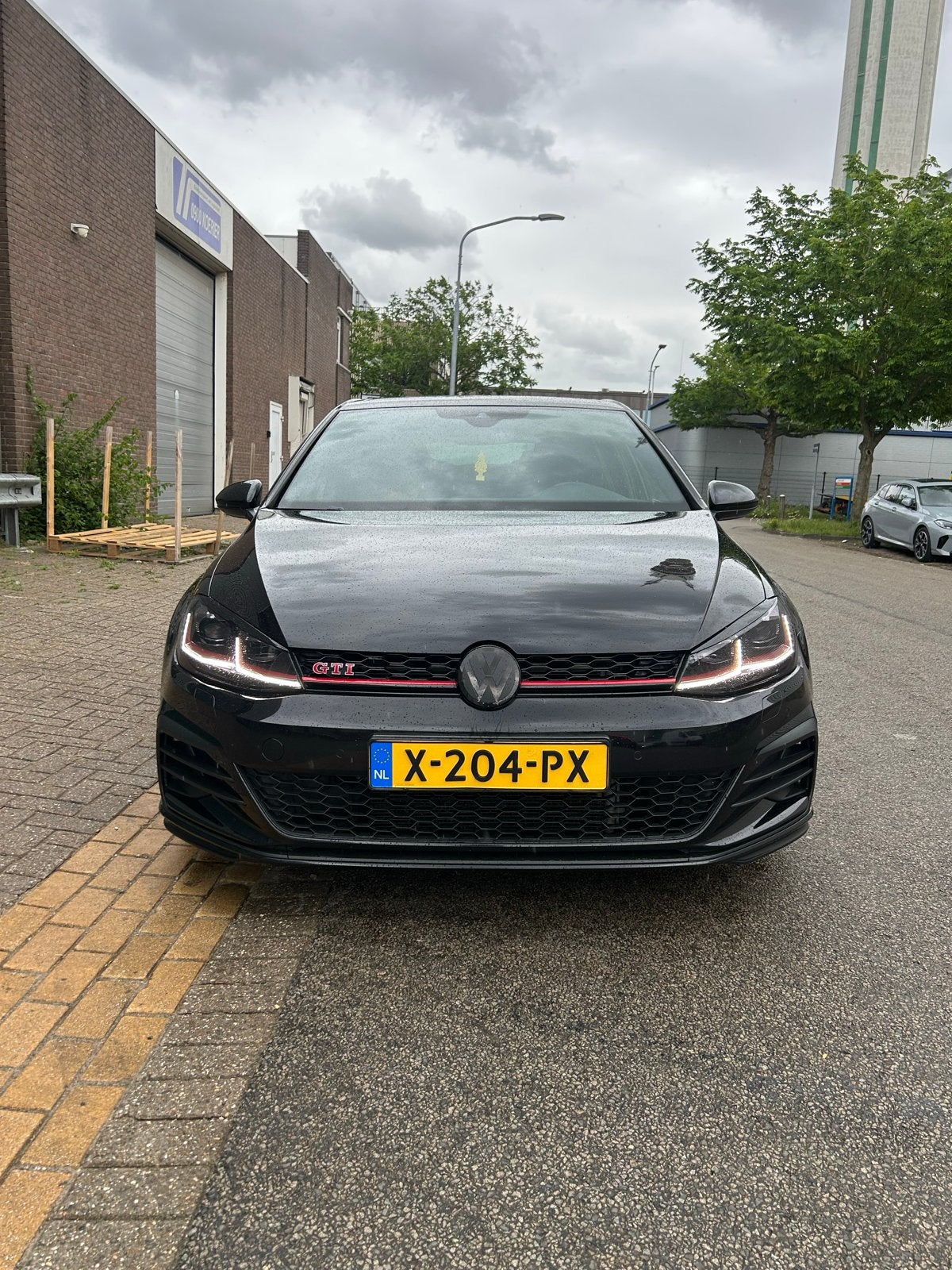 Volkswagen Golf 2.0 TSI 245pk 7-DSG 5D 2019 Zwart, Auto's, Volkswagen, 1345 kg, 4 cilinders, 1984 cc, Zwart