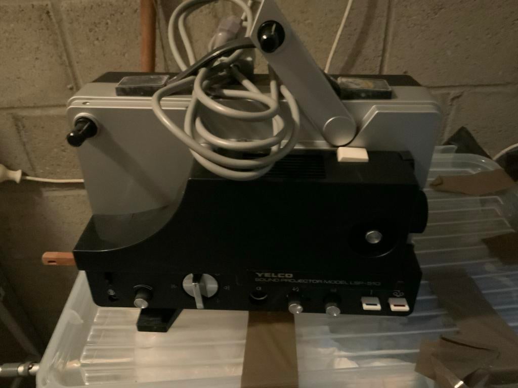 Yelco Sound projector voor super 8 films, Ophalen of Verzenden, Gebruikt