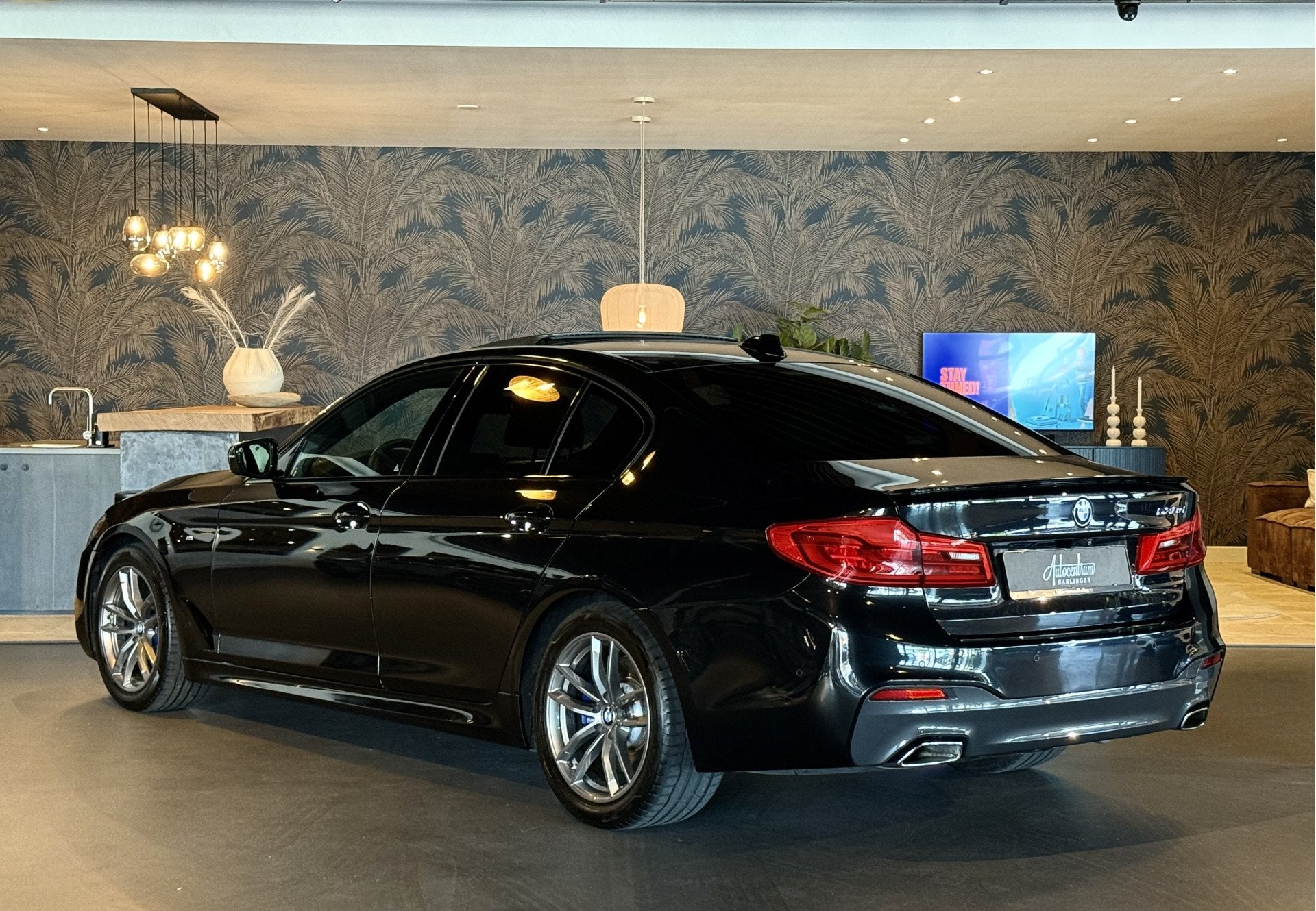 BMW 5 Serie 530d High Exe I Nappa Leder I ACC I Head-Up, Auto's, BMW, Achterwielaandrijving, Gebruikt, 2993 cc, 2000 kg