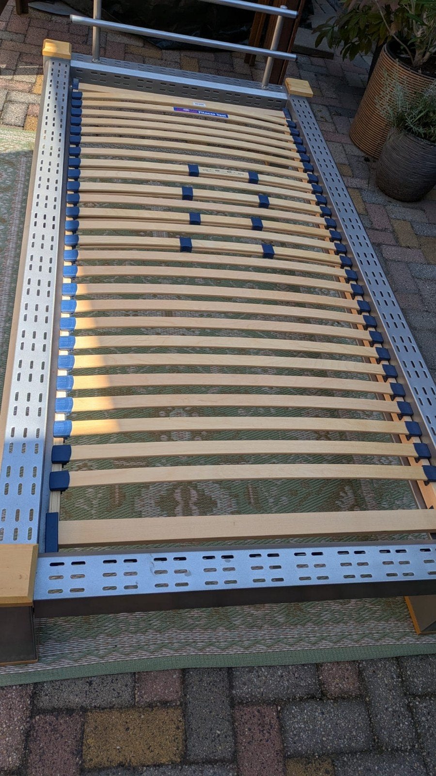 Eenpersoonsbed met lattenbodem, Ophalen, Gebruikt, 90 cm, Eenpersoons