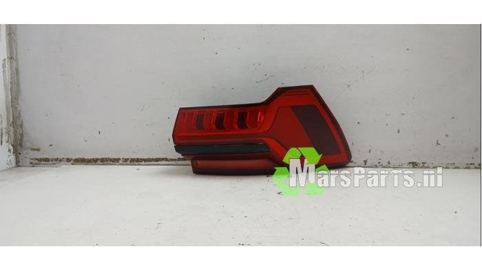 Achterlicht links van een Audi A6