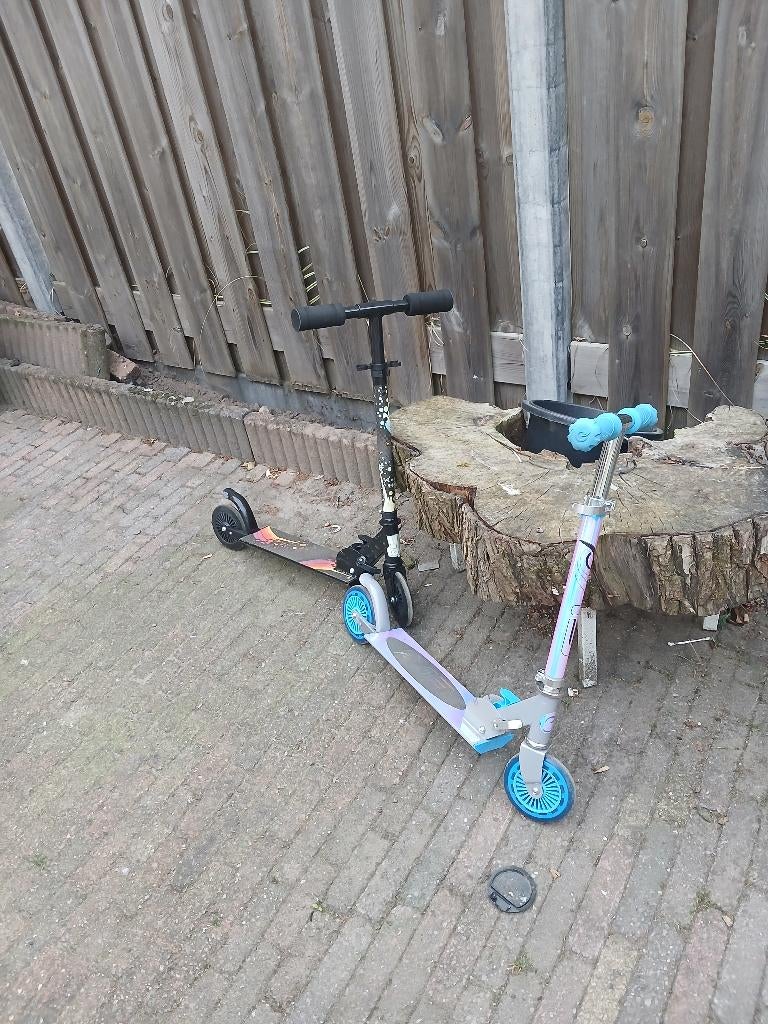 2 mooie steps te koop 15 euro per stuk, Fietsen en Brommers, Steps, Ophalen, Zo goed als nieuw, Gewone step