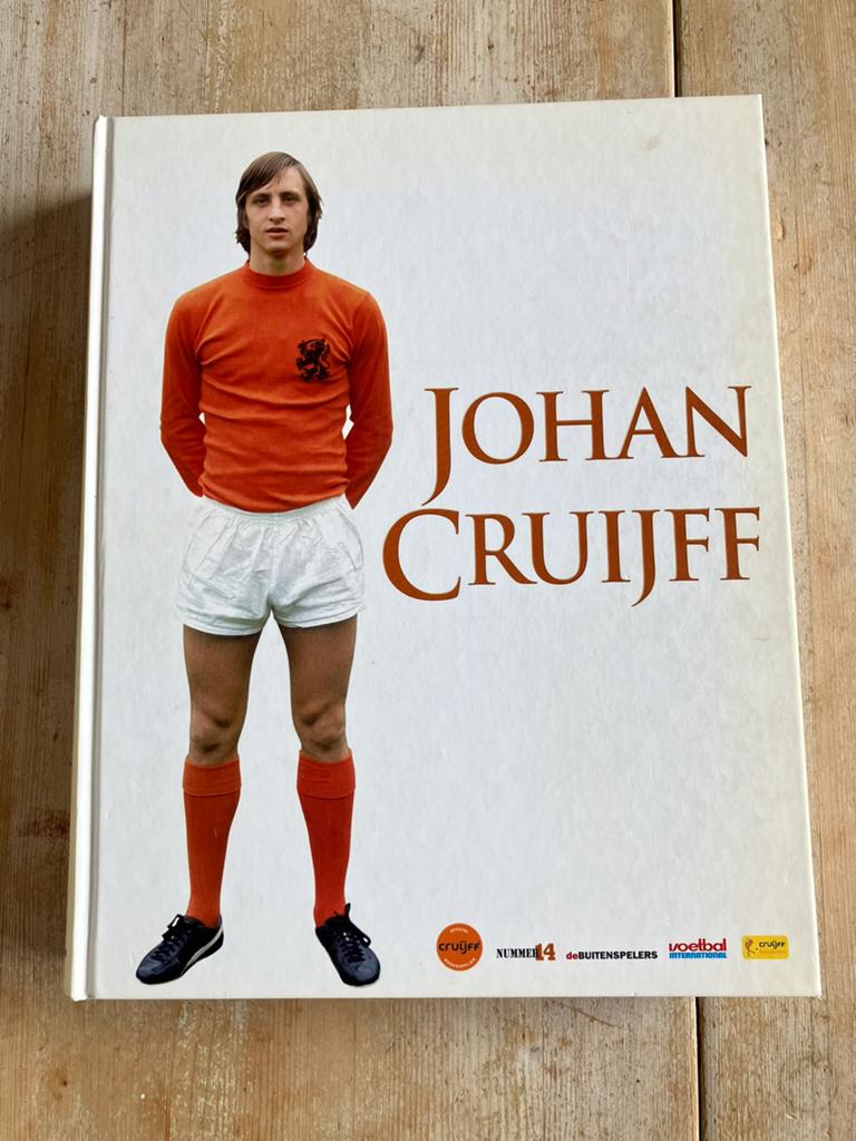 Collector’s item Johan Cruijff 2007 met handtekening, Ophalen of Verzenden, Zo goed als nieuw, Balsport