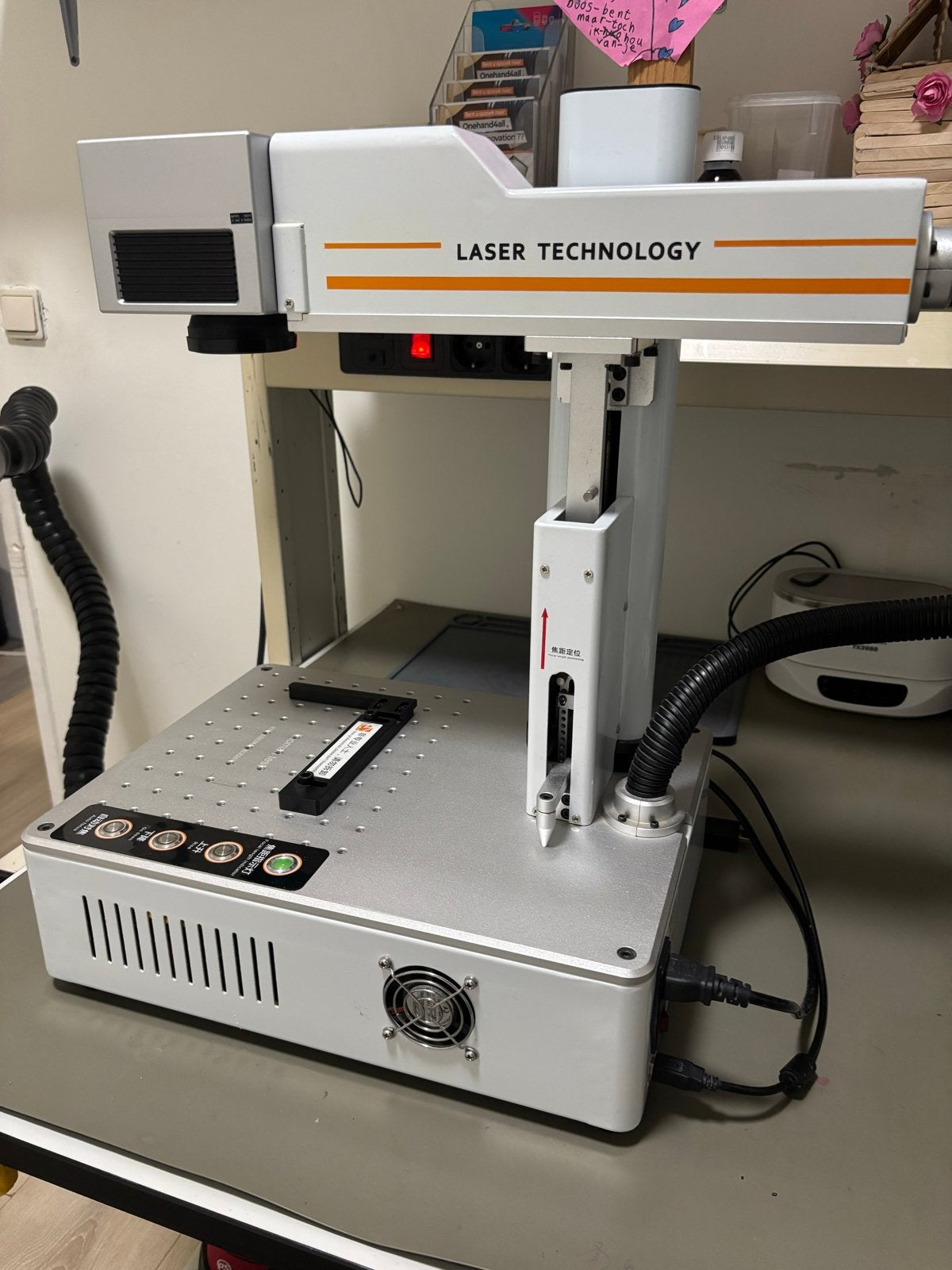Professioneel laserapparaat voor telefoonreparaties en grave, Ophalen of Verzenden, Gebruikt