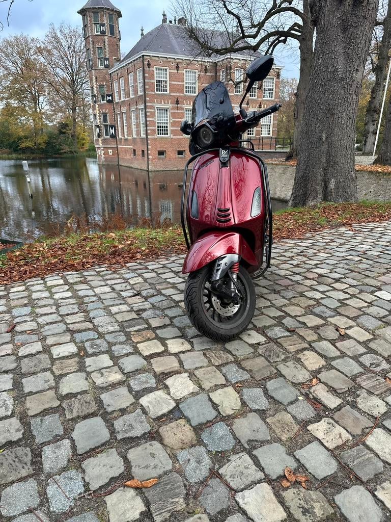 Vespa sprint 80cc, Ophalen, Zo goed als nieuw, 80 cc