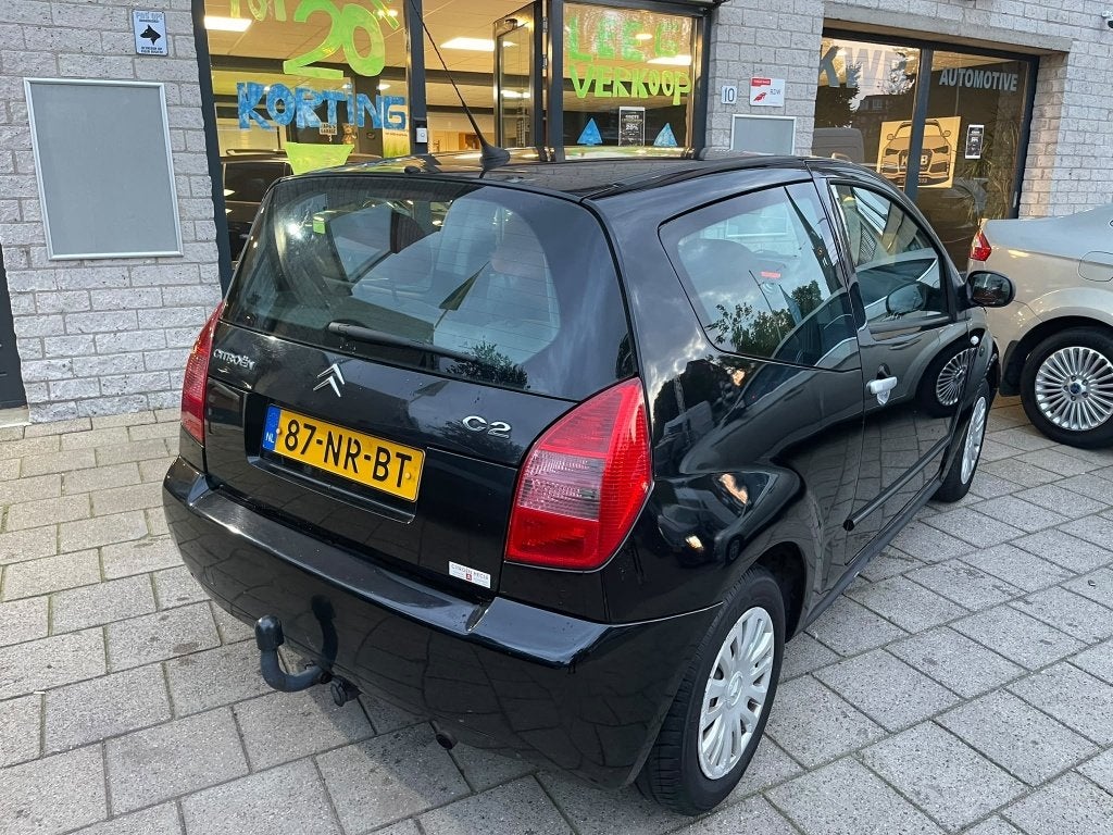 Citroen C2 1.4i Ligne Ambiance Airco Nieuwe apk, Auto's, 450 kg, 4 cilinders, 4 stoelen, Zwart