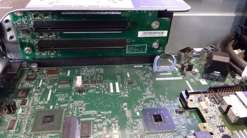 Foto 8 van Lenovo x3650 M5 server | Xeon 6-core | 16GB | Garantie