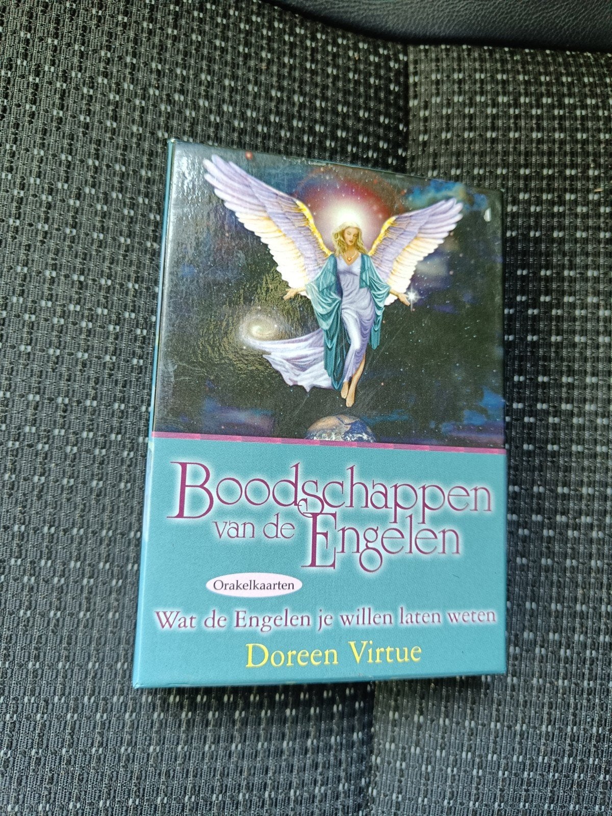 Boodschappen van de Engelen Orakelkaarten Doreen Virtue, Ophalen of Verzenden, Zo goed als nieuw, Spiritualiteit algemeen, Achtergrond en Informatie