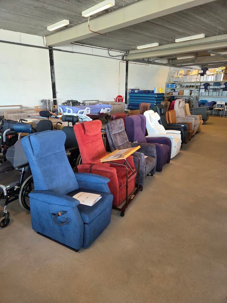 Sta op stoel / opsta stoel NIEUW en/of gebruikt, Ophalen, Nieuw, Minder dan 75 cm, 50 tot 75 cm